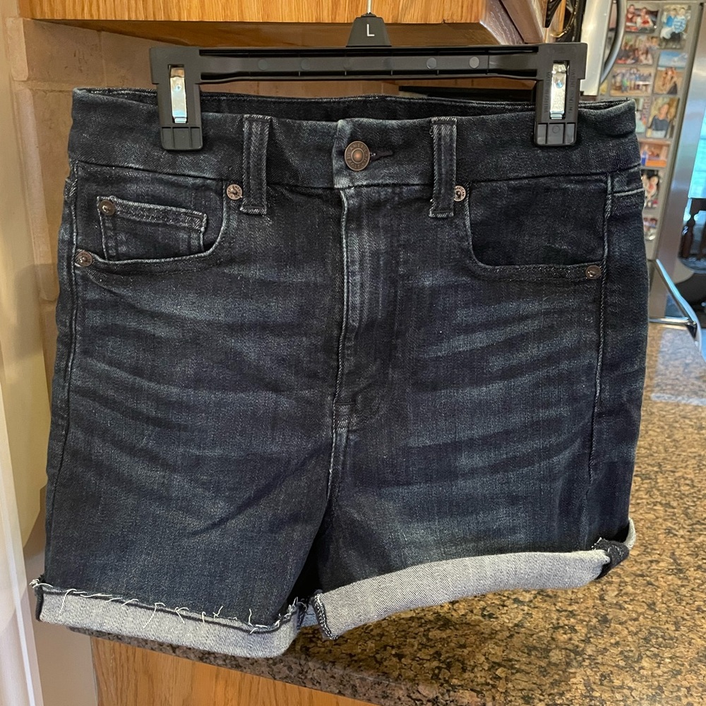 American eagle stretch denim shorts.Curvy super hi-rise shortie. Size 4.